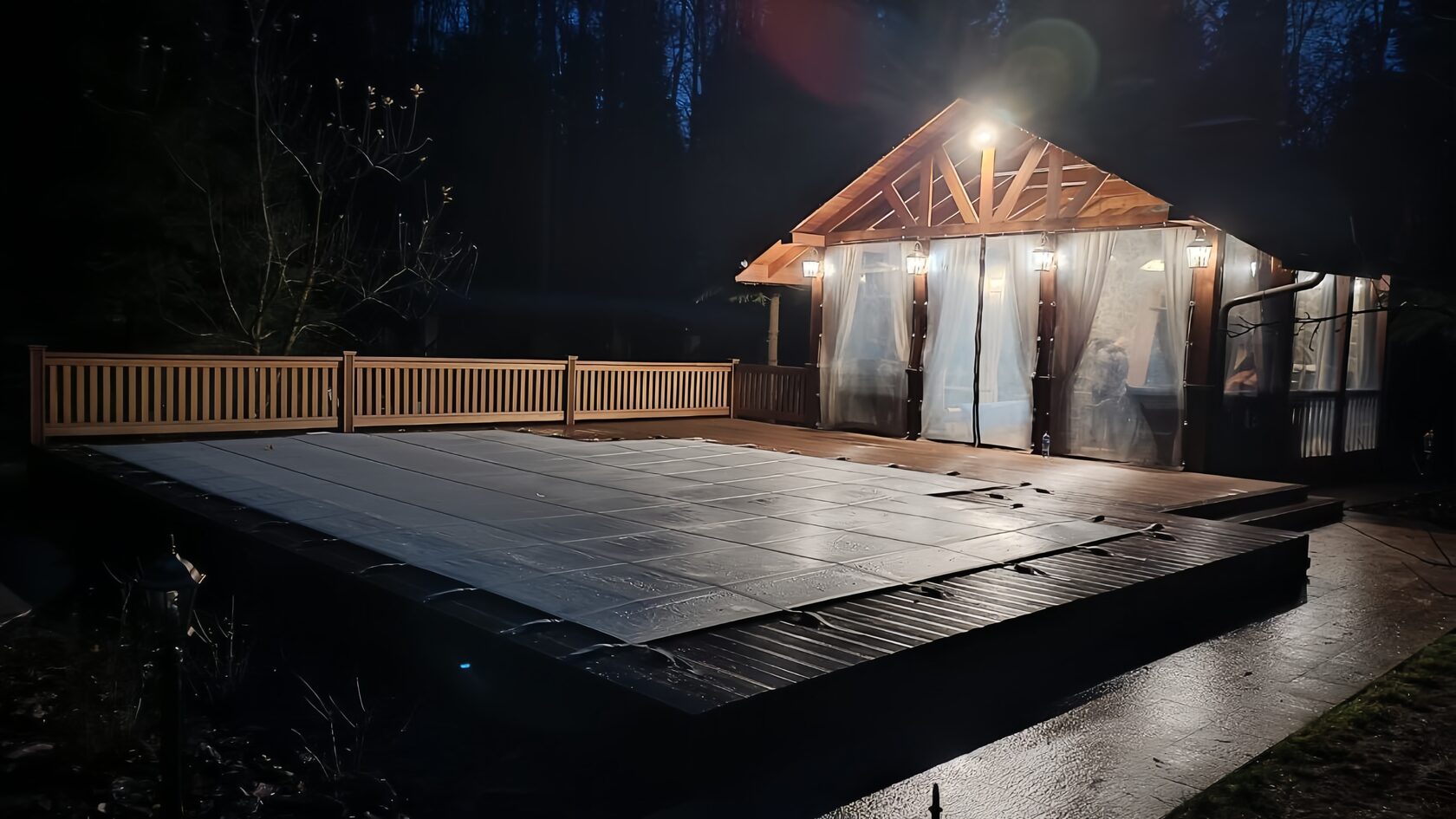 Покрывало для бассейна — защита от мусора