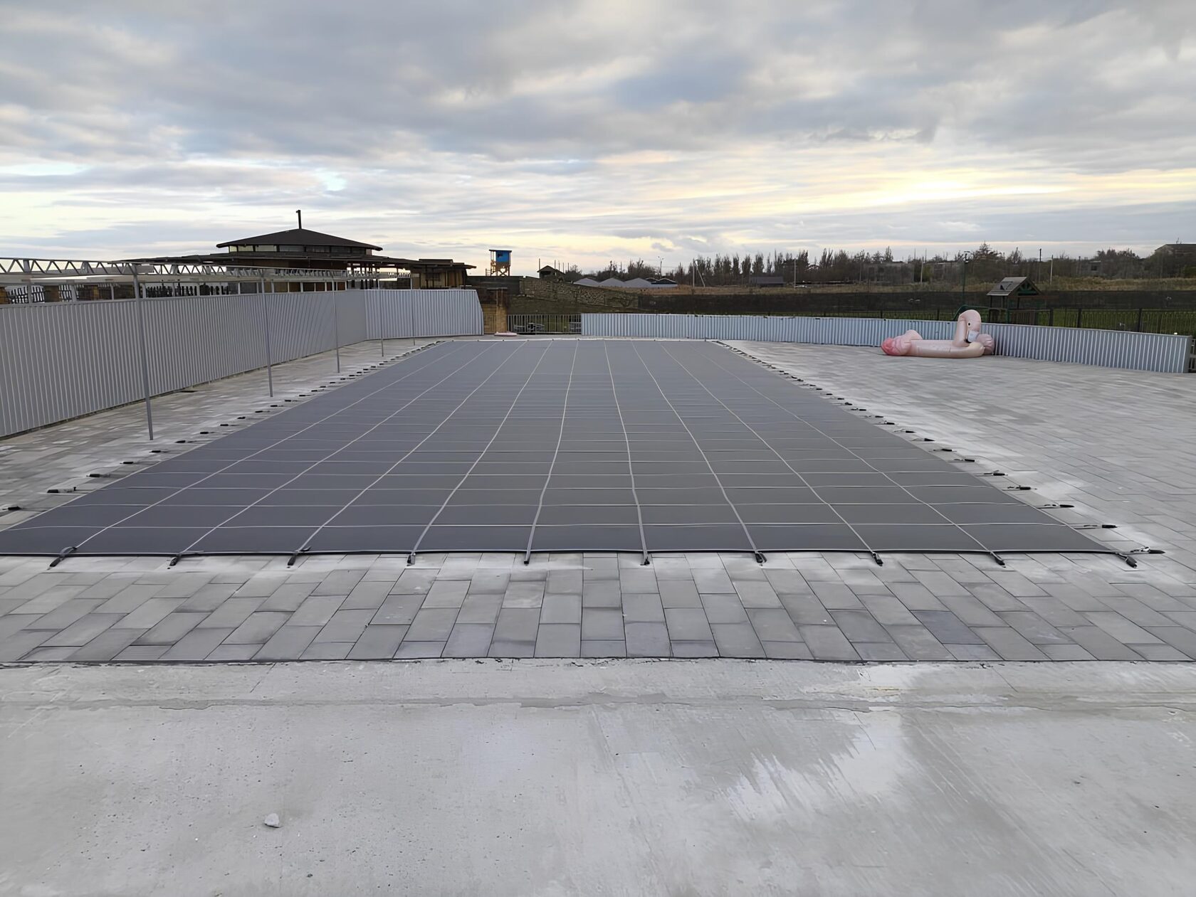 Защитное покрывало для бассейна в Тюмени